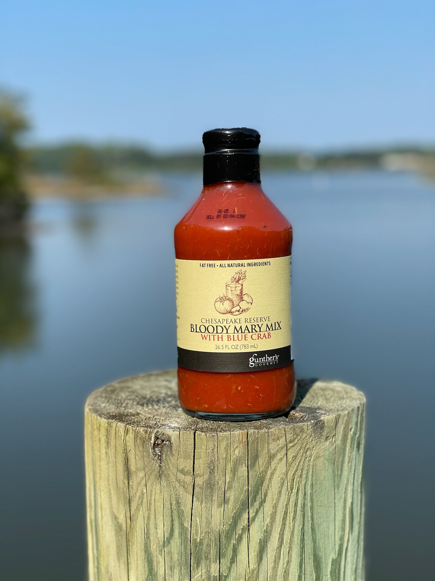 Chesapeake Reserve Bloody Mary Mix with Blue Crab: 26.5 oz, Glass Bottle